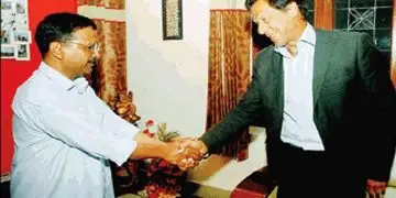 मशहूर क्रिकेटर इमरान खान ने दिया निमंत्रण, अरविंद केजरीवाल जाएंगे पाकिस्तान