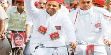 चुनाव आयोग का बड़ा फैसला, अखिलेश करेंगे 'साइकिल' की सवारी