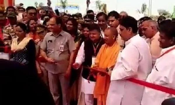सीएम ने किया सबसे लंबी एलिवेटेड रोड का किया उद्घाटन 1 20183image1201592395070yogi lljpg