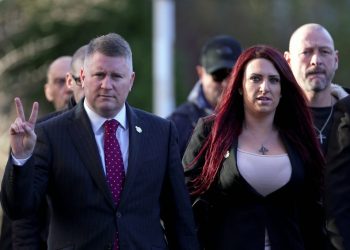 5a9fa0732000003800eb0e81