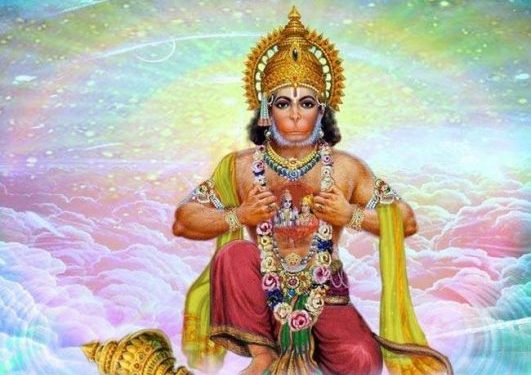 Hundreds of devotees in the temple about Hanuman Jayanti 1