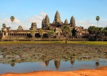 largest hindu tample angkor wat दुनिया सबसे बड़ा मंदिर newstodayreport