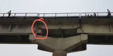 घाघरा पर बने संजय सेतु का एक हिस्सा धंसा