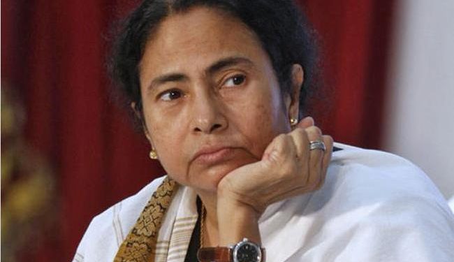 ममता बनर्जी ने मोदी सरकार पर साधा निशाना किया, ये लिखा फेसबुक पोस्ट पर 1 mamata 650x
