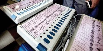 कलेक्टर के खिलाफ कार्रवाई हर पर्ची में भाजपा मिल वोट