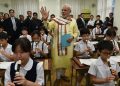 पीएम मोदी लाएंगे खास गिफ्ट ब्रिटेन में पढ़ने वाले छात्रों के लिए