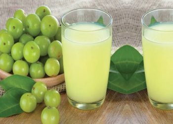 आंवले के जूस से होने वाले फायदे