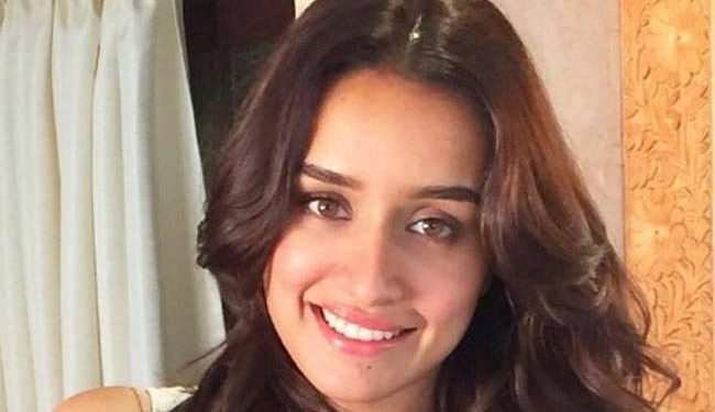 इस बार IIFA में श्रद्धा कपूर करेंगी रेखा के साथ परफॉर्म