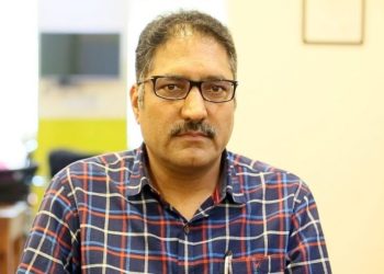 पत्रकार शुजात बुखारी की गोली मारकर हत्या