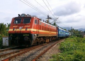 WAP 4 Class locomotive of Indian Railways e1584769639871