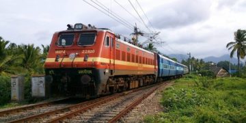 WAP 4 Class locomotive of Indian Railways e1584769639871