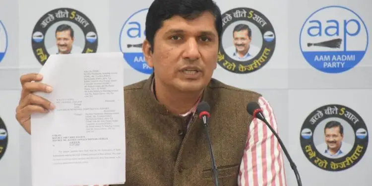 दिल्ली वालों के ध्यान नहीं देने से धरने पर बैठे एमसीडी के तीनों मेयर और भाजपा वाले हताश हो गए हैं और उनका ध्यान खींचने के लिए घटिया स्तर की राजनीति पर उतर आए हैं- सौरभ भारद्वाज 1 दिल्ली वालों के ध्यान नहीं देने से धरने पर बैठे एमसीडी के तीनों मेयर और भाजपा वाले हताश हो गए हैं और उनका ध्यान खींचने के लिए घटिया स्तर की राजनीति पर उतर आए हैं- सौरभ भारद्वाज