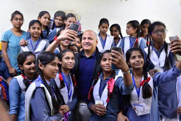 Manish sisodia 20200304 420 630