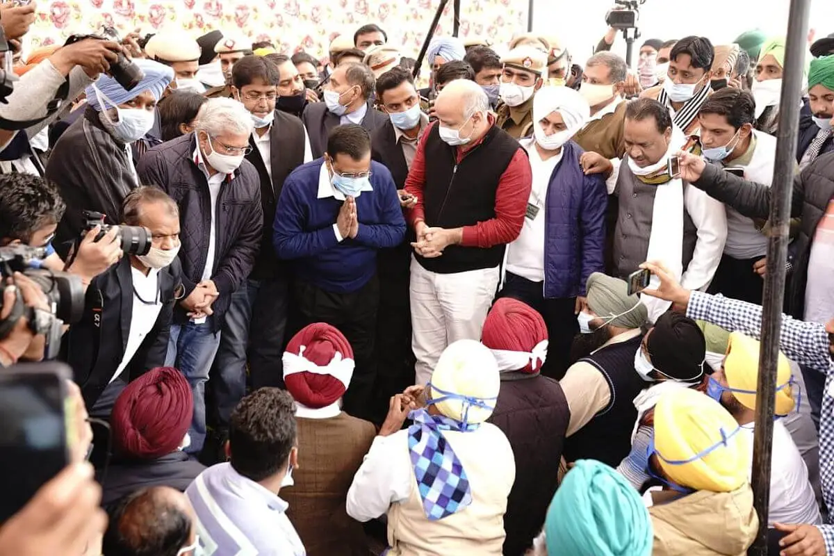 किसानों के समर्थन में केजरीवाल की AAP रखेगी एक दिन का उपवास ! 2 किसानों के समर्थन में केजरीवाल की AAP रखेगी एक दिन का उपवास !