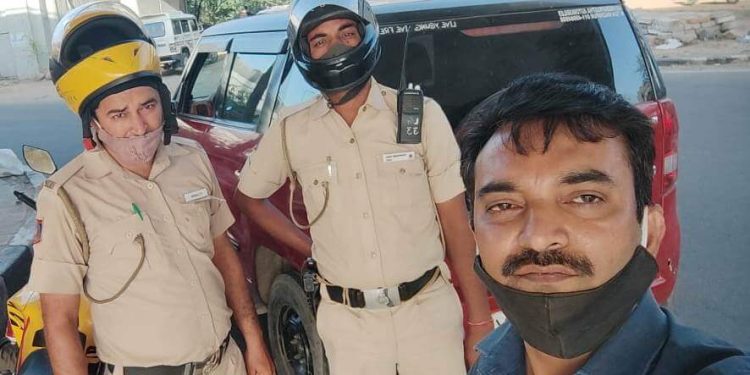 c622990b 2b21 41e4 80d7 5fe142a2e8a5