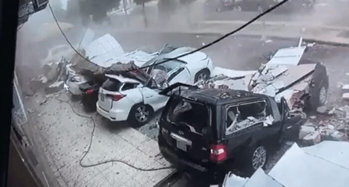 826257 car