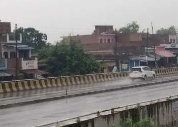 प्राकृतिक आपदा: यूपी-दिल्ली सहित कई राज्यों में भारी बारिश