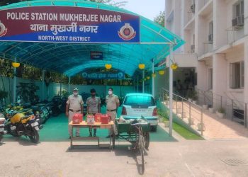 Thana Mukherjee Nagar Police caught a vicious thief with 21 cases solved.