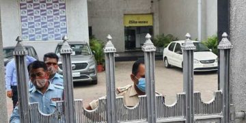 income tax raid at dainik bhaskar office 6966483 835x547 m