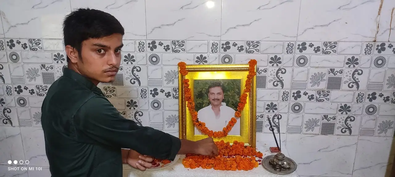 भोजपुरी सेवा समिति कि 13वीं वर्षगांठ पर संस्थापक बाबू महंथ सिंह को दी गई श्रद्धांजलि