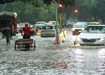 Gurugram's sewage system collapsed, Delhi became a river: Rain exposed the lack of preparations