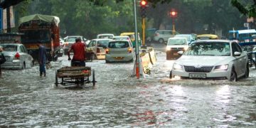 Gurugram's sewage system collapsed, Delhi became a river: Rain exposed the lack of preparations
