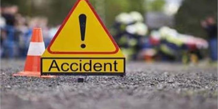 गुड़गांव: गोल्फ कोर्स रोड पर नशे और रफ्तार का कहर, रॉन्ग साइड आ रही फॉर्च्यूनर ने कंपनी स्टाफ की गाड़ी को मारी टक्कर 1 10 22