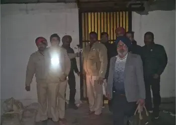 Bathinda News: अवैध दवा फैक्ट्री पर स्वास्थ्य विभाग का छापा, प्रतिबंधित दवाएं जब्त; जानें कैसे चल रहा था मौत का काला कारोबार