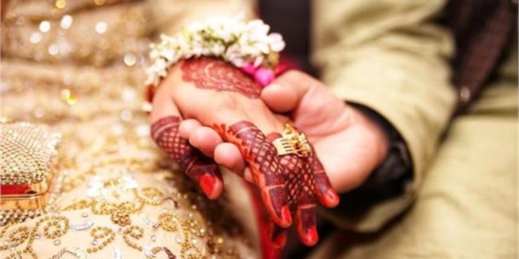 Child Marriage Case: नाबालिग की शादी कराने वाले 13 लोगों पर केस दर्ज, पुलिस ने ऐन वक्त पर रुकवाया बाल विवाह; जानें पूरा मामला 1 28 10