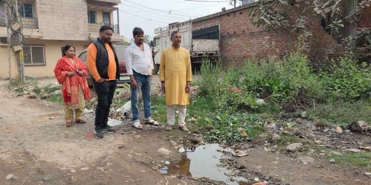 Adityapur News: 10 साल, 2 वार्ड और अंतहीन इंतजार! सीमा विवाद की भेंट चढ़ी वार्ड 14-15 की बुनियादी सुविधाएं, जनप्रतिनिधि मौन 1 4 49