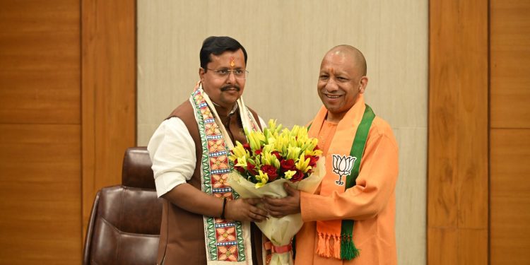 भाजपा को मिला नया नेतृत्व, मुख्यमंत्री योगी आदित्यनाथ ने नवनिर्वाचित राष्ट्रीय अध्यक्ष नितिन नवीन को दी बधाई 1 WhatsApp Image 2026 01 20 at 5.44.17 PM