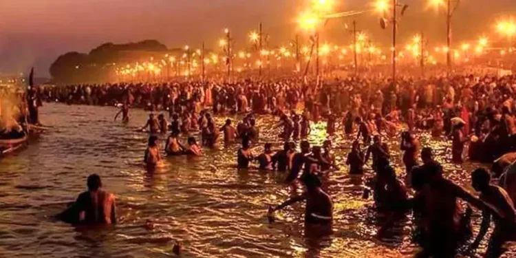 मौनी अमावस्या 2026: प्रयागराज संगम पर उमड़ा आस्था का महाकुंभ, 1 करोड़ से ज्यादा श्रद्धालुओं ने लगाई डुबकी; देखें दिव्य तस्वीरें 1 mauni amavasya snan