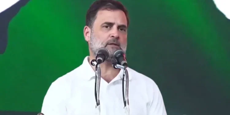 Rahul Gandhi On Bjp-Rss: 'हमारा काम संवाद, उनका काम आदेश'; राहुल गांधी ने समझाया विचारधारा का अंतर, छिड़ी सियासी जंग 1 rahul gandhi. 11