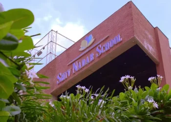 shiv nadar school bomb threat