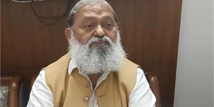 Anil Vij Accident: हरियाणा के मंत्री अनिल विज के दोनों पैर फ्रैक्चर, बजट सत्र में शामिल होने पर सस्पेंस 1 12 12