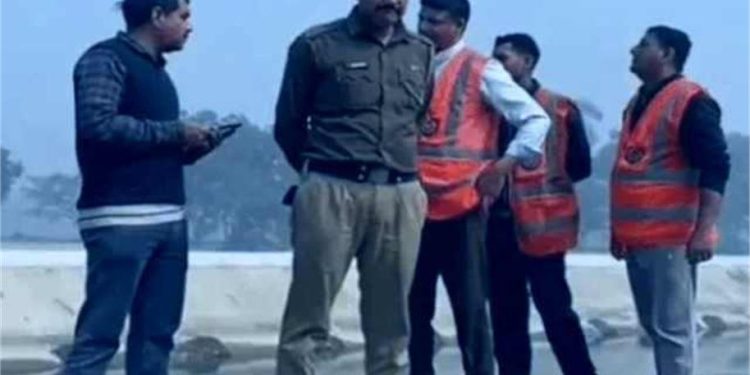 Yamunanagar Suicide News: यमुनानगर में कोर्ट के नोटिस से परेशान शख्स ने की आत्महत्या, मरने से पहले पत्नी को किया था वीडियो कॉल 1 16 16