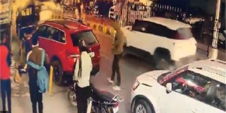 Rohtak Gangwar: रोहतक में सरेआम गैंगवार, गोगा की 20 से अधिक गोलियां मारकर हत्या, Cctv में कैद हुई खौफनाक वारदात 1 16 8