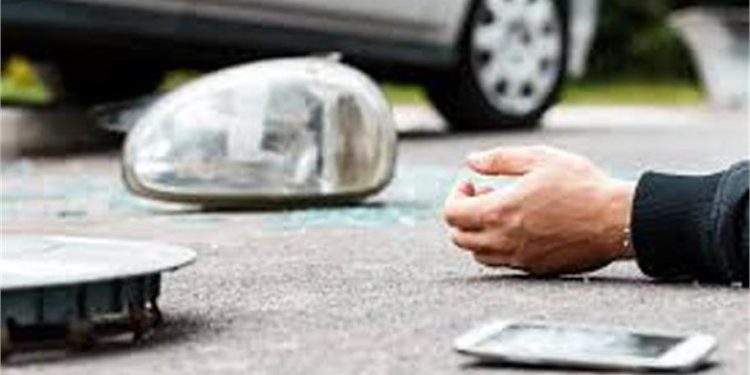 Punjab Road Accident: पंजाब में भीषण सड़क हादसा, पेड़ से टकराकर कार के उड़े परखच्चे; चालक की मौके पर ही मौत 1 19 1