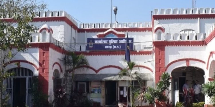 Raigarh Crime News: रायगढ़ में नाबालिग से छेड़छाड़ करने वाला मनचला गिरफ्तार, स्कूटी से जाते समय की थी गंदी हरकत 1 20 2