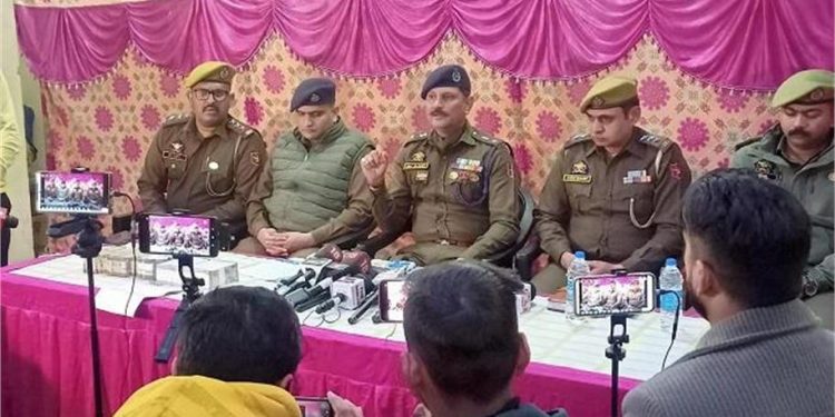 J&Amp;K Police Drug Bust: जम्मू-कश्मीर पुलिस ने किया बड़े ड्रग नेटवर्क का भंडाफोड़, हिमाचल और पंजाब तक जुड़े हैं तार 1 32