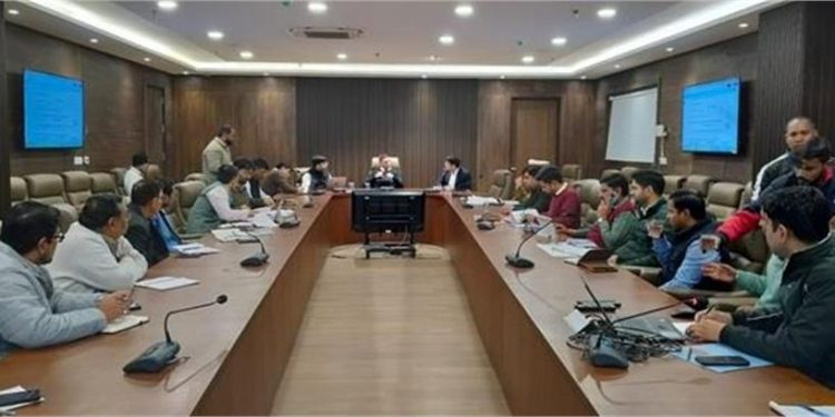 Gurugram News: गुरुग्राम में वायु प्रदूषण नियंत्रण का एक्शन प्लान लागू, Mcg कमिश्नर ने अधिकारियों को दिए सख्त निर्देश 1 39 1