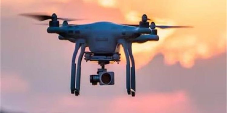 Drone Sighting In Punjab Villages: पंजाब के कई गांवों में आसमान में दिखे संदिग्ध ड्रोन, लोगों में दहशत, पुलिस ने शुरू किया सर्च ऑपरेशन 1 39