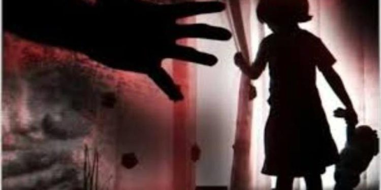 गुरुग्राम में रूह कंपा देने वाली वारदात: 3 साल की मासूम से पहले दुष्कर्म, फिर हत्या कर गड्ढे में गाड़ा शव; इलाके में भारी तनाव 1 4 30