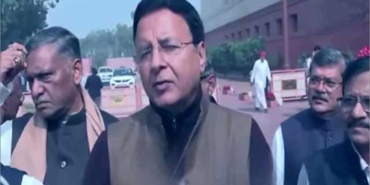 Congress Vs Bjp: अमेरिका-भारत ट्रेड डील पर रणदीप सुर्जेवाला का बड़ा हमला, बोले- 'किसानों के हितों को केंद्र ने दांव पर लगाया' 1 4 5