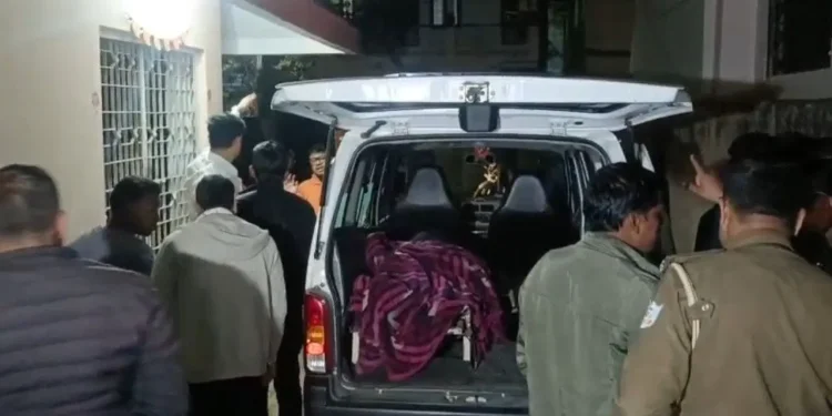 Ranchi Suicide Case: एक ही परिवार के तीन सदस्यों ने क्यों दी जान देने की कोशिश? बेटे की मौत के बाद मां-बेटी ने उठाया खौफनाक कदम; पुलिस भी हैरान 1 add a heading 1
