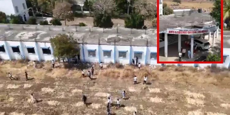 Exam Special: ड्रोन कैमरे का कमाल! 12वीं के बोर्ड पेपर में दीवार फांदकर नकल कराते दिखे अभिभावक, कैमरे में कैद हुआ 'नकल का खेल' 1 beed news