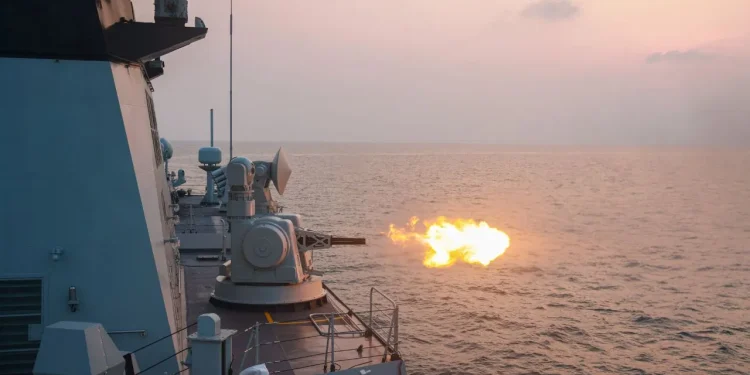 China Taiwan Conflict: हर दिन 10 से ज्यादा घुसपैठ और तेज हुई झड़पें, क्या ताइवान पर कब्जे की तैयारी में है चीन? 1 china taiwan clash