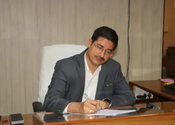 khandwa collector