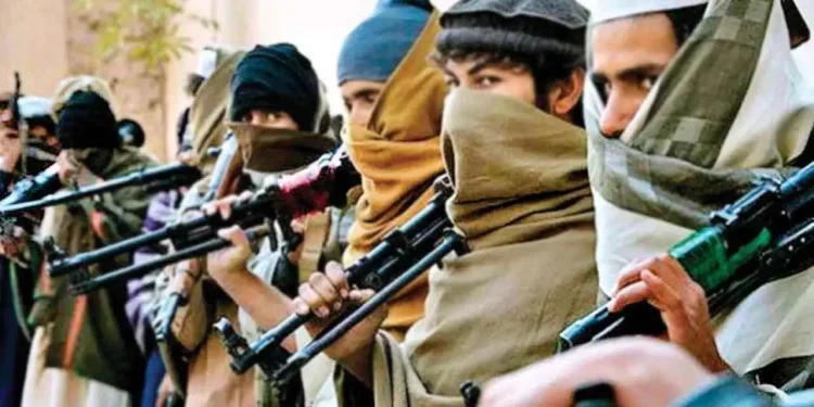 Kashmir News: लश्कर-ए-तैयबा ने कश्मीरी पंडितों को दी धमकी, घाटी में सुरक्षा एजेंसियां अलर्ट; जानें क्या लिखा है खत में 1 representative image 6