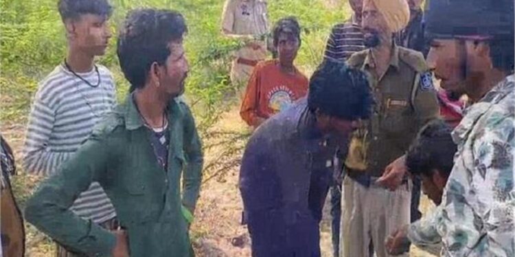 Crime News: बंद फैक्ट्री के अंदर मिला युवक का शव, खुदकुशी या हत्या? पुलिस ने शुरू की जांच; इलाके में मची अफरातफरी 1 21 5